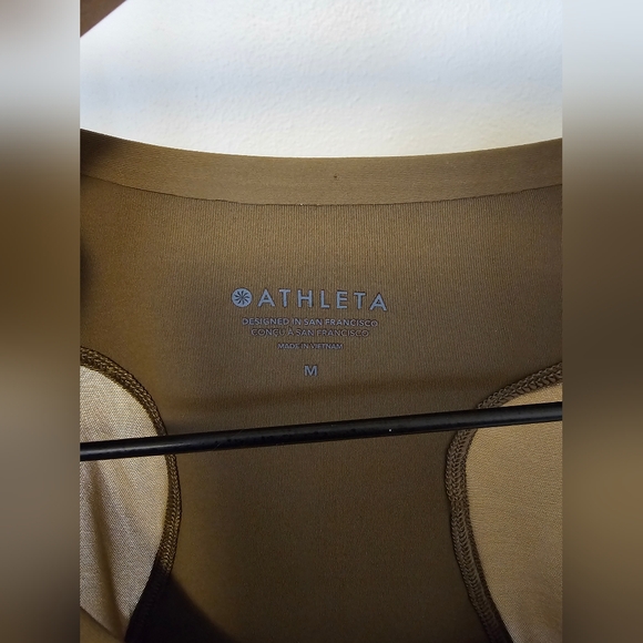 Athleta Crop Top Mesh Sleeves - Picture 3 of 5